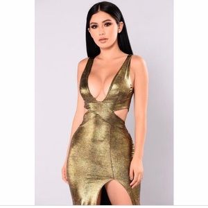 Beautiful gold dress